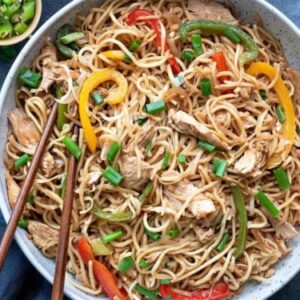 hakka noodles – veg hakka noodles | street style chinese noodles
